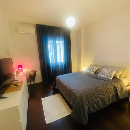 And Parking Apartment *